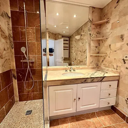 Croisette - 5 Pieces Face شقة كان